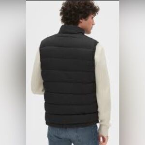 Gap Warmest Puffer Vest True Black Men’s Size Large Fall Outdoor Winter